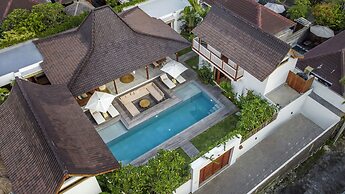 Villa Loma by Alfred in Bali
