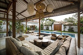 Villa Loma by Alfred in Bali