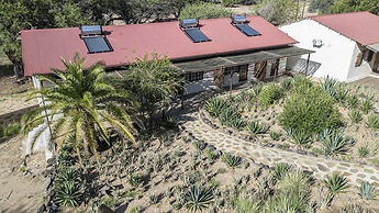 Otjisazu Guest Farm