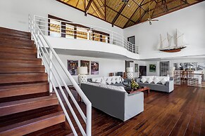 Villa Blanca by Alfred in Bali