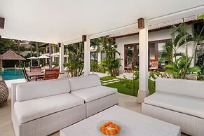 Villa Blanca by Alfred in Bali