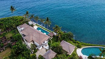 Villa Blanca by Alfred in Bali