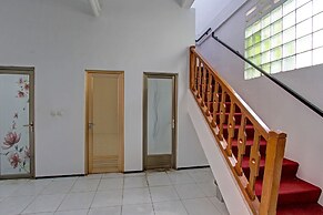 OYO Life 91523 Kenari Guesthouse