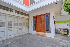 OYO Life 91523 Kenari Guesthouse