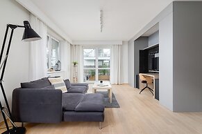 Stawowa Apartment Cracow by Renters