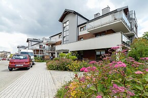 Stawowa Apartment Cracow by Renters