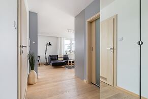 Stawowa Apartment Cracow by Renters