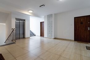 Stawowa Apartment Cracow by Renters