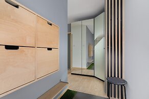 Stawowa Apartment Cracow by Renters