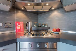 Perla Apartment With Garden by Wonderful Italy