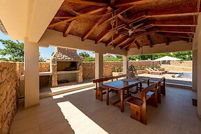 Villa Vidasovi Dvori