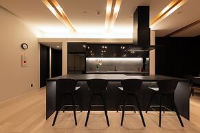 Yuki Sugi at Intuition