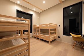 Yuki Sugi at Intuition