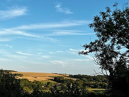 Woodpecker Hill - Apple Orchard in Alfriston
