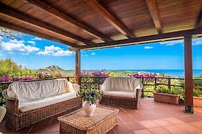 La Perla Del Golfo With Stunning View