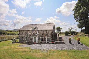 Bwthyn Derwin Fawr