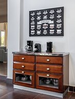 Relux Sea View 2BD Apartment by BluPine