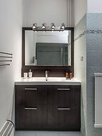 Relux Sea View 2BD Apartment by BluPine