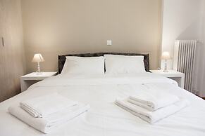 Supreme Athens Home by Cloudkeys