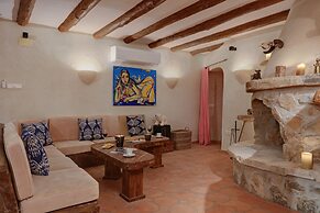 Buccara Villa Mistral