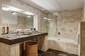 Buccara Villa Mistral