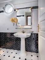 The Southern Mansion