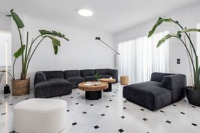 The Southern Mansion