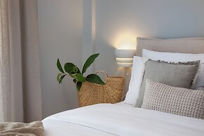 The Southern Mansion