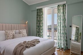 The Southern Mansion