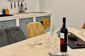 Tiny Townhouse In The Historic Centre