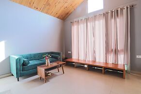 Seclude Pangot Perch