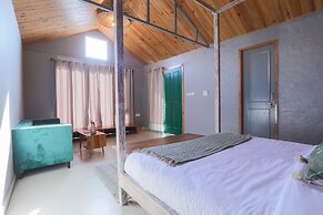 Seclude Pangot Perch