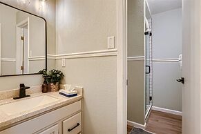 Hawn Drive 62 4 Bedroom Townhouse by RedAwning