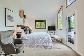 Hawn Drive 62 4 Bedroom Townhouse by RedAwning