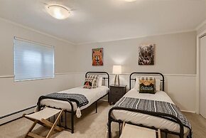 Hawn Drive 62 4 Bedroom Townhouse by RedAwning