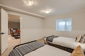 Hawn Drive 62 4 Bedroom Townhouse by RedAwning