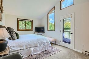 Hawn Drive 62 4 Bedroom Townhouse by RedAwning