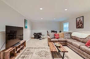 Hawn Drive 62 4 Bedroom Townhouse by RedAwning