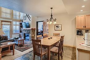 Passage Point 623 2 Bedroom Condo by RedAwning