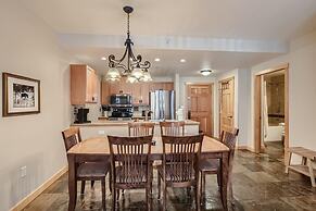 Passage Point 623b 1 Bedroom Condo by RedAwning