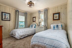 Bridgeview Cottage - 2228 Mallard 3 Bedroom Home by RedAwning