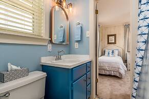 Bridgeview Cottage - 2228 Mallard 3 Bedroom Home by RedAwning