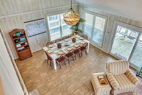 Bridgeview Cottage - 2228 Mallard 3 Bedroom Home by RedAwning