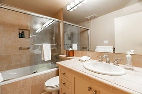 Vail Realty 2 Bedroom Condo by RedAwning