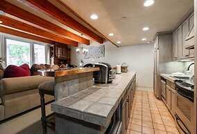 Vail Realty 2 Bedroom Condo by RedAwning