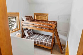 Waterdance House 4 Bedroom Home by RedAwning