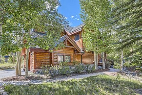 Waterdance House 4 Bedroom Home by RedAwning