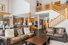 Waterdance House 4 Bedroom Home by RedAwning