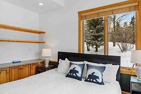 Waterdance House 4 Bedroom Home by RedAwning