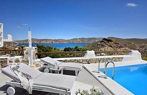 Fulfill your Holiday Dreams at Mikonos